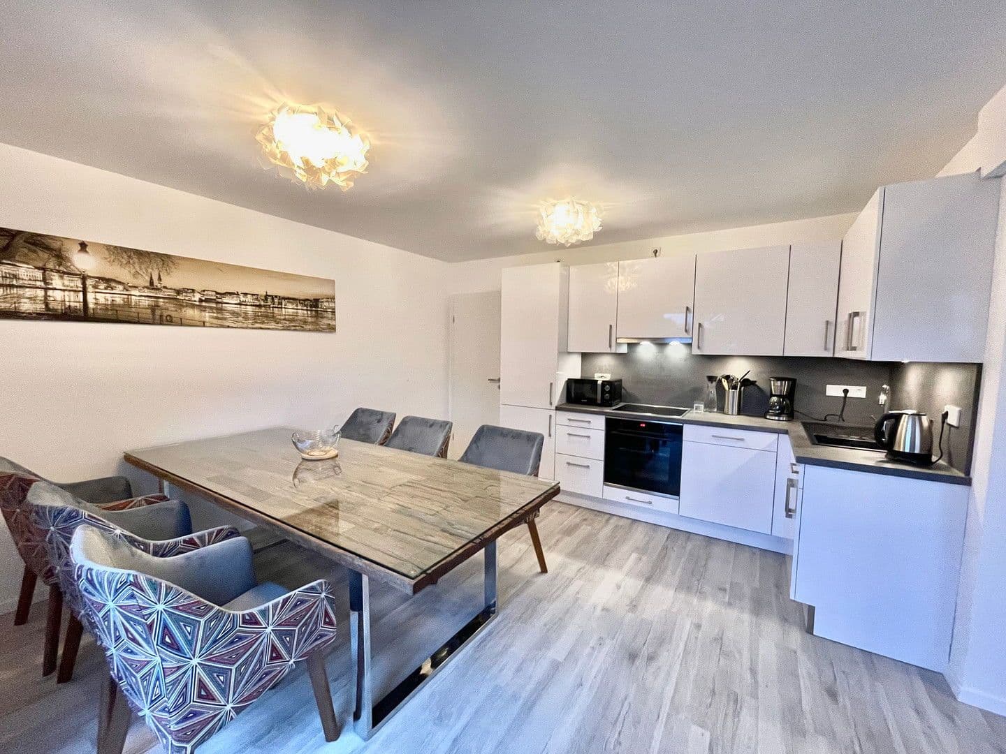 Prenájom bytu 5-izbový 132 m², Am Wiesengrunde 1a, Norderstedt, Šlezvicko-Holštajnsko Prenájom bytu 5-izbový 132 m², Am Wiesengrunde 1a, Norderstedt, Šlezvicko-Holštajnsko