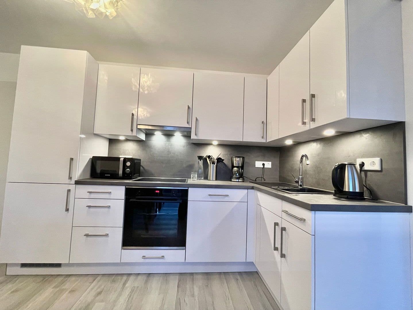 Prenájom bytu 5-izbový 132 m², Am Wiesengrunde 1a, Norderstedt, Šlezvicko-Holštajnsko Prenájom bytu 5-izbový 132 m², Am Wiesengrunde 1a, Norderstedt, Šlezvicko-Holštajnsko