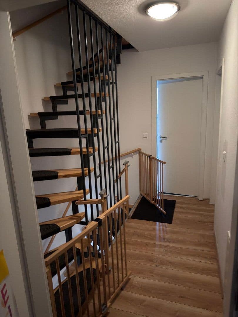 Predaj domu 124 m², pozemek 340 m², Dudenhofen, Porýnie-Falcko Predaj domu 124 m², pozemek 340 m², Dudenhofen, Porýnie-Falcko