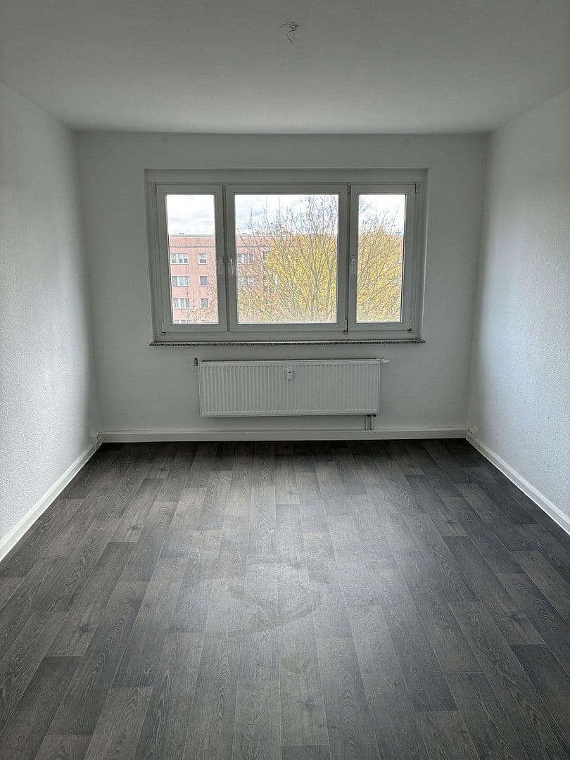 Prenájom bytu 3-izbový 64 m², Linzer Straße 41, Dessau-Roßlau, Sasko-Anhaltsko Prenájom bytu 3-izbový 64 m², Linzer Straße 41, Dessau-Roßlau, Sasko-Anhaltsko