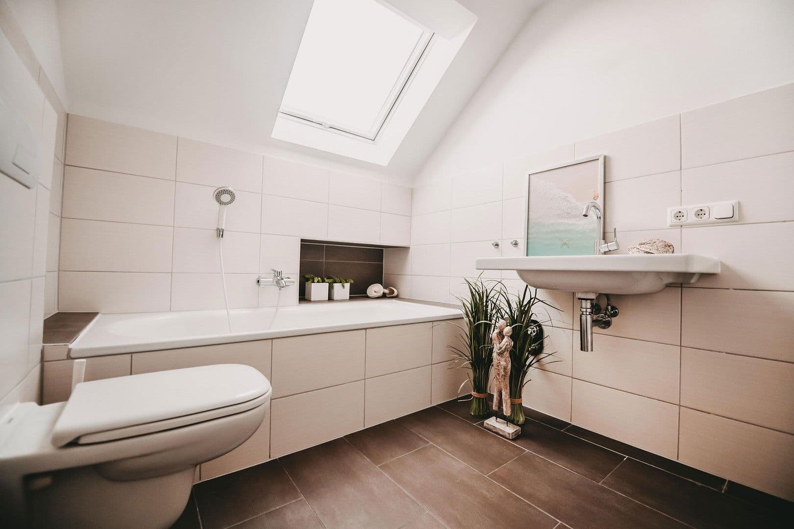 Prenájom bytu 4-izbový 129 m², Hansefelder Hof 1, Hamberge, Šlezvicko-Holštajnsko Prenájom bytu 4-izbový 129 m², Hansefelder Hof 1, Hamberge, Šlezvicko-Holštajnsko