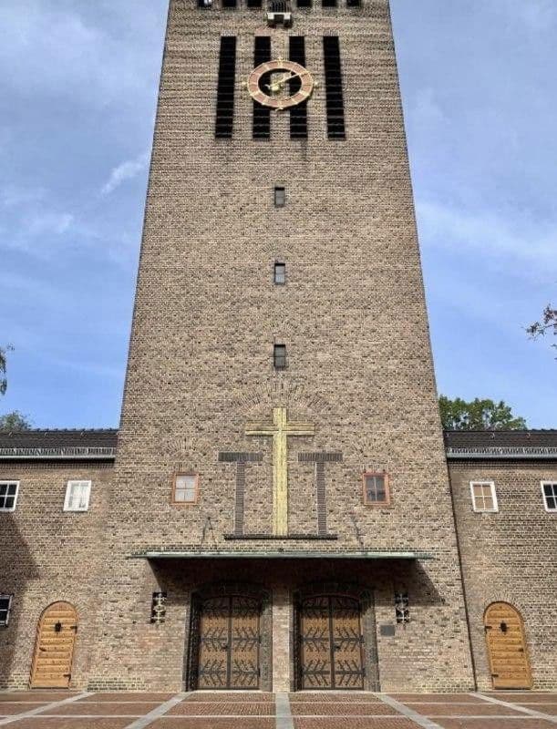 Predaj bytu 5-izbový 110 m², Berlin, Berlín Predaj bytu 5-izbový 110 m², Berlin, Berlín