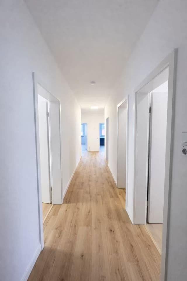 Prenájom bytu 5-izbový 20 m², Brunnenstraße, Augsburg, Bavorsko Prenájom bytu 5-izbový 20 m², Brunnenstraße, Augsburg, Bavorsko