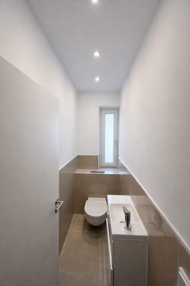 Prenájom bytu 5-izbový 20 m², Brunnenstraße, Augsburg, Bavorsko Prenájom bytu 5-izbový 20 m², Brunnenstraße, Augsburg, Bavorsko