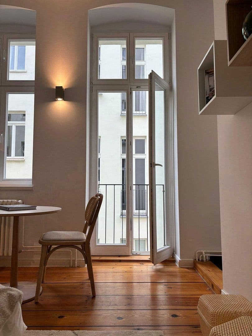 Prenájom bytu 1-izbový 30 m², Berlin, Berlín Prenájom bytu 1-izbový 30 m², Berlin, Berlín