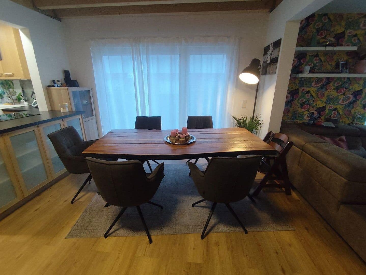 Predaj domu 163 m², pozemek 638 m², Meckesheim, Bádensko-Wurttembersko Predaj domu 163 m², pozemek 638 m², Meckesheim, Bádensko-Wurttembersko