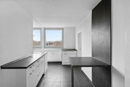 Prenájom bytu 3-izbový 86 m², Dolmanstraße 56, Bergisch Gladbach, Severné Porýnie - Westfálsko Prenájom bytu 3-izbový 86 m², Dolmanstraße 56, Bergisch Gladbach, Severné Porýnie - Westfálsko