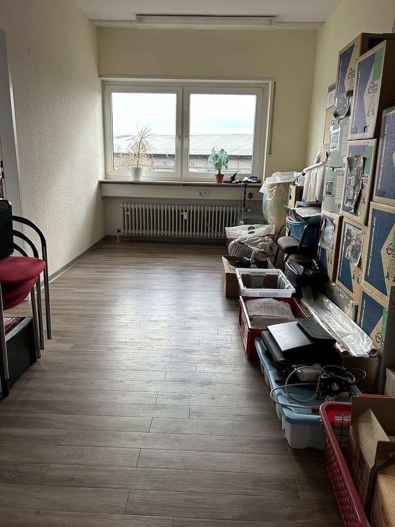 Prenájom kancelárie 172 m², Mannheimer Landstraße 5b, Brühl, Bádensko-Wurttembersko Prenájom kancelárie 172 m², Mannheimer Landstraße 5b, Brühl, Bádensko-Wurttembersko