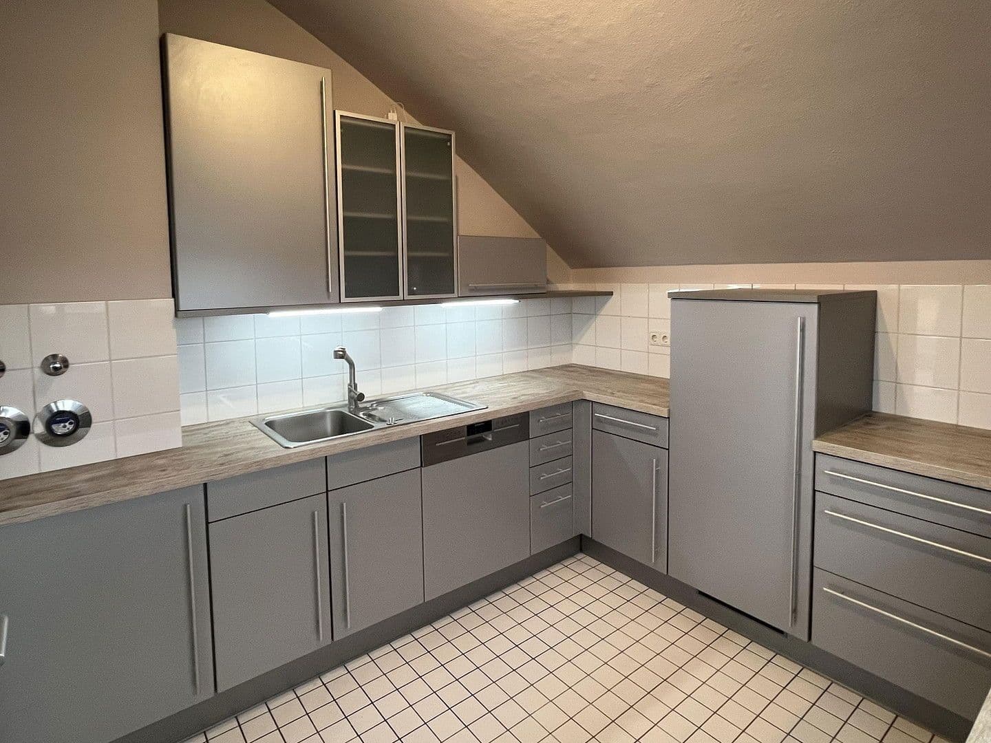 Predaj bytu 4-izbový 99 m², St. Michael Straße 83, München, Bavorsko Predaj bytu 4-izbový 99 m², St. Michael Straße 83, München, Bavorsko