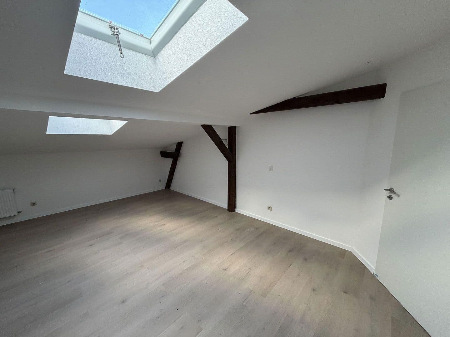 Prenájom bytu 3-izbový 85 m², Schneiderstraße 21, Eberswalde, Brandenbursko Prenájom bytu 3-izbový 85 m², Schneiderstraße 21, Eberswalde, Brandenbursko