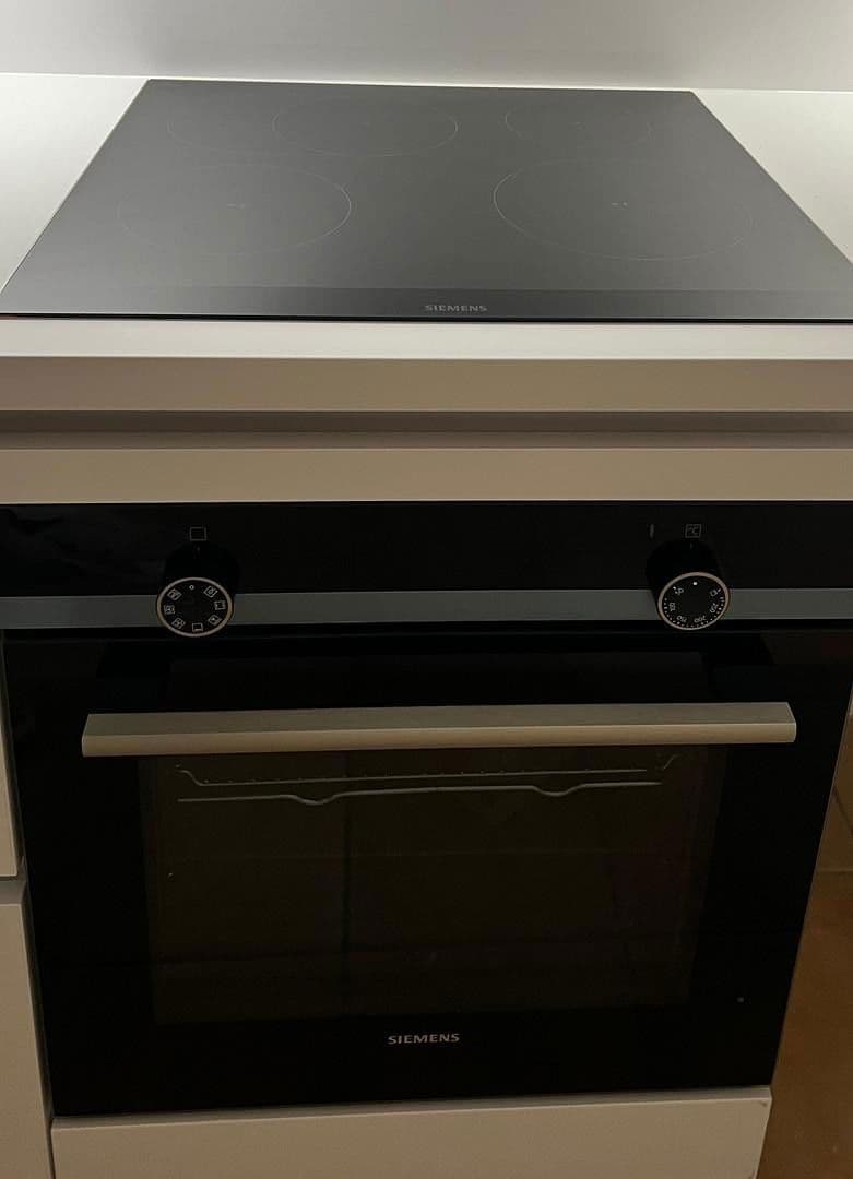 Prenájom bytu 2-izbový 66 m², Roßststraße 87, Düsseldorf, Severné Porýnie - Westfálsko Prenájom bytu 2-izbový 66 m², Roßststraße 87, Düsseldorf, Severné Porýnie - Westfálsko