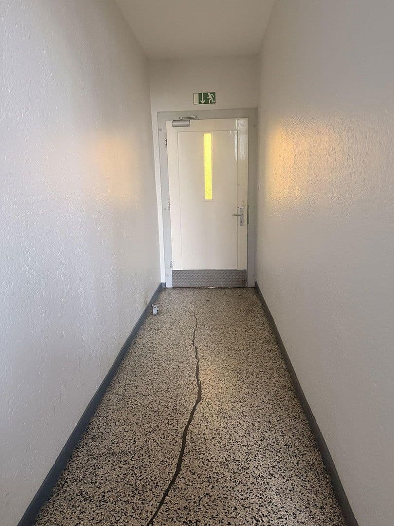 Prenájom bytu 2-izbový 66 m², Roßststraße 87, Düsseldorf, Severné Porýnie - Westfálsko Prenájom bytu 2-izbový 66 m², Roßststraße 87, Düsseldorf, Severné Porýnie - Westfálsko