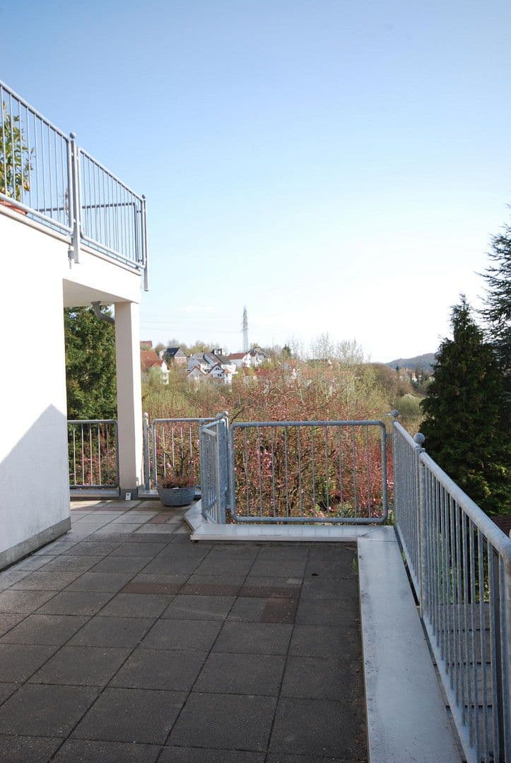 Prenájom bytu 4-izbový 133 m², Niedernhausen, Hesensko Prenájom bytu 4-izbový 133 m², Niedernhausen, Hesensko