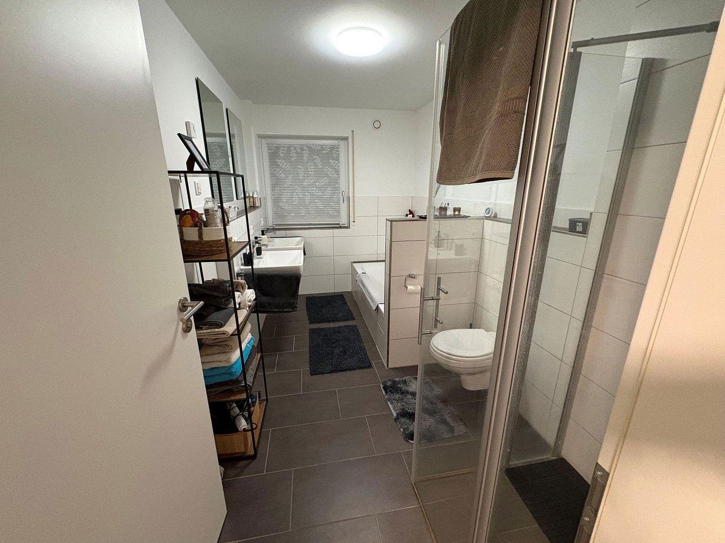 Prenájom bytu 3-izbový 84 m², Rietheim-Weilheim, Bádensko-Wurttembersko Prenájom bytu 3-izbový 84 m², Rietheim-Weilheim, Bádensko-Wurttembersko