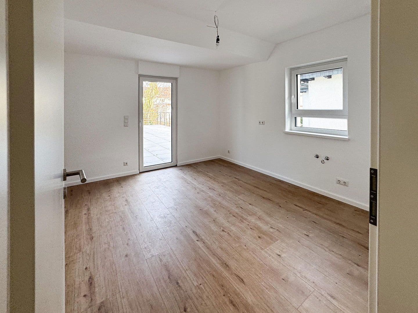 Prenájom bytu 3-izbový 115 m², Walther-Rathenau-Straße 9, Groß-Gerau, Hesensko Prenájom bytu 3-izbový 115 m², Walther-Rathenau-Straße 9, Groß-Gerau, Hesensko