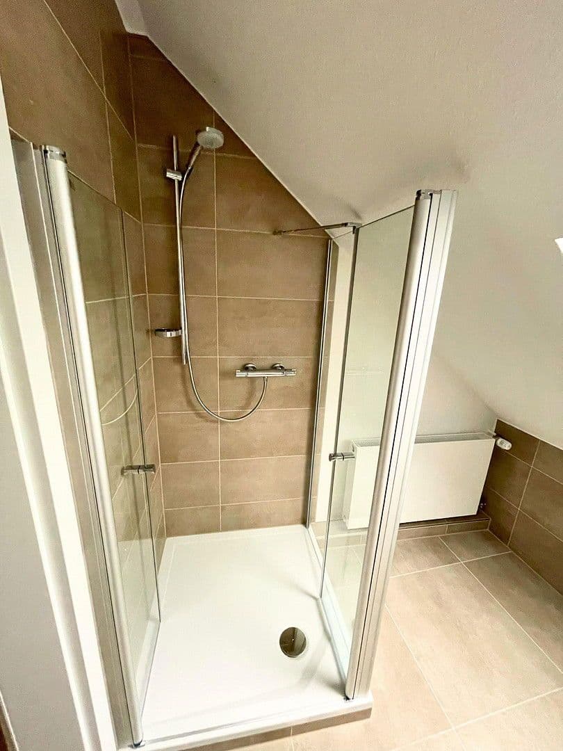 Prenájom bytu 2-izbový 70 m², Goldbach, Bavorsko Prenájom bytu 2-izbový 70 m², Goldbach, Bavorsko