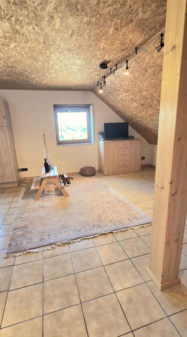 Predaj domu 300 m², pozemek 1.200 m², Breitenheim, Porýnie-Falcko Predaj domu 300 m², pozemek 1.200 m², Breitenheim, Porýnie-Falcko