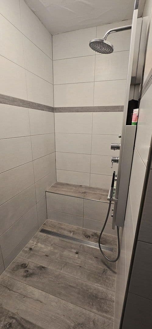 Predaj domu 300 m², pozemek 1.200 m², Breitenheim, Porýnie-Falcko Predaj domu 300 m², pozemek 1.200 m², Breitenheim, Porýnie-Falcko