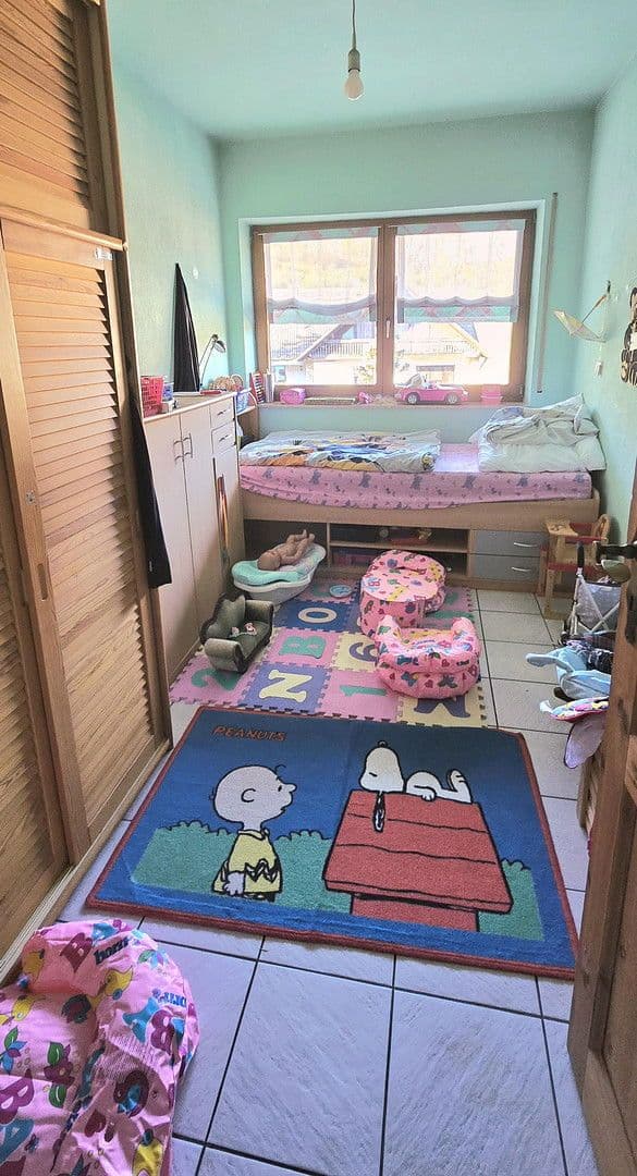 Predaj domu 300 m², pozemek 1.200 m², Breitenheim, Porýnie-Falcko Predaj domu 300 m², pozemek 1.200 m², Breitenheim, Porýnie-Falcko