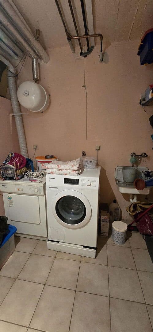 Predaj domu 300 m², pozemek 1.200 m², Breitenheim, Porýnie-Falcko Predaj domu 300 m², pozemek 1.200 m², Breitenheim, Porýnie-Falcko