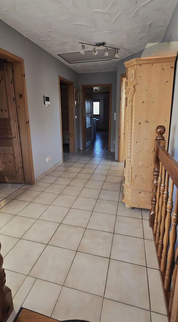 Predaj domu 300 m², pozemek 1.200 m², Breitenheim, Porýnie-Falcko Predaj domu 300 m², pozemek 1.200 m², Breitenheim, Porýnie-Falcko