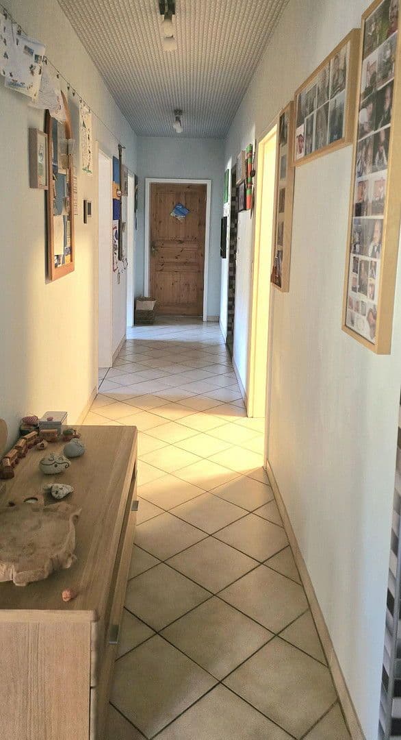 Predaj domu 300 m², pozemek 1.200 m², Breitenheim, Porýnie-Falcko Predaj domu 300 m², pozemek 1.200 m², Breitenheim, Porýnie-Falcko