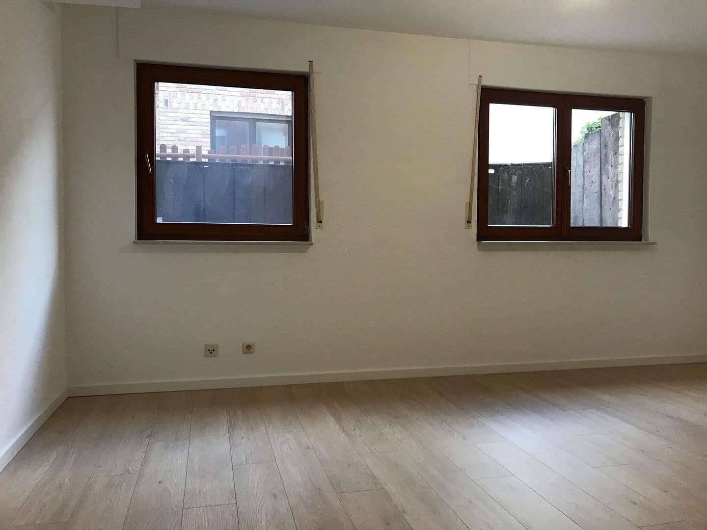 Predaj domu 227 m², pozemek 718 m², Auf dem Rott 22A, Pulheim, Severné Porýnie - Westfálsko Predaj domu 227 m², pozemek 718 m², Auf dem Rott 22A, Pulheim, Severné Porýnie - Westfálsko