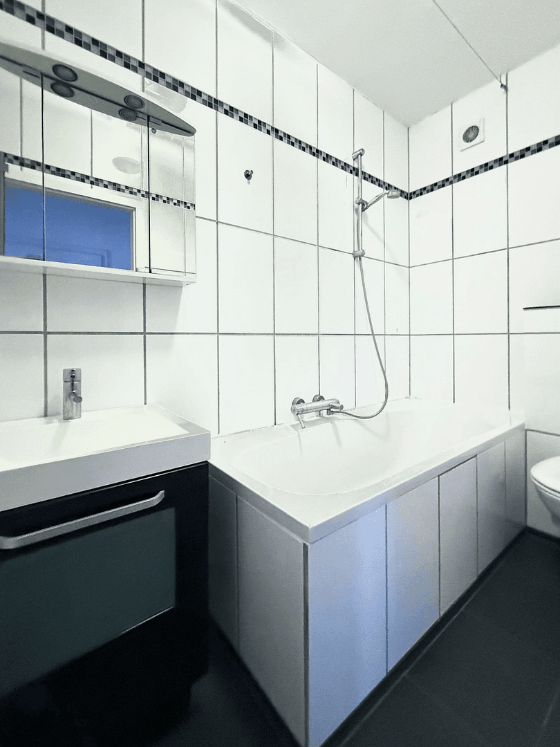 Predaj bytu 2-izbový 58 m², Düsseldorf, Severné Porýnie - Westfálsko Predaj bytu 2-izbový 58 m², Düsseldorf, Severné Porýnie - Westfálsko