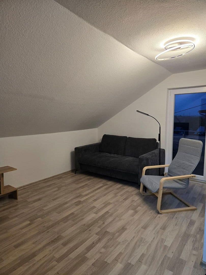 Prenájom bytu 2-izbový 40 m², Waiblingen, Bádensko-Wurttembersko Prenájom bytu 2-izbový 40 m², Waiblingen, Bádensko-Wurttembersko