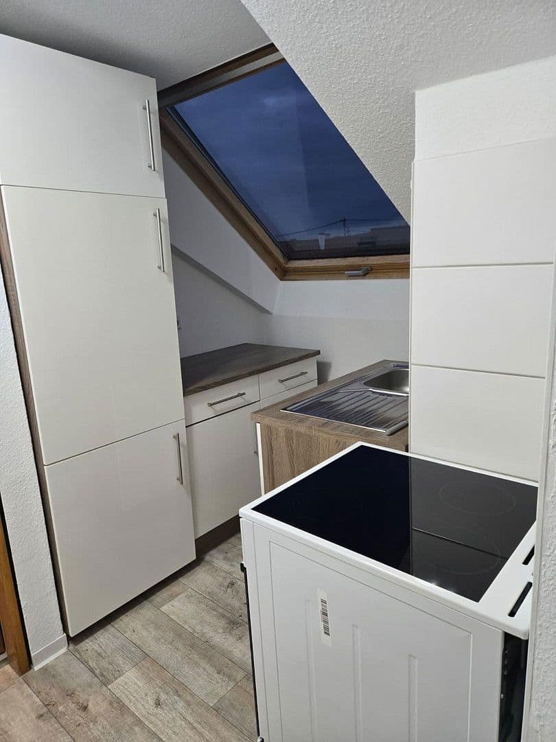 Prenájom bytu 2-izbový 40 m², Waiblingen, Bádensko-Wurttembersko Prenájom bytu 2-izbový 40 m², Waiblingen, Bádensko-Wurttembersko