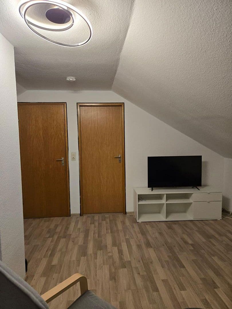 Prenájom bytu 2-izbový 40 m², Waiblingen, Bádensko-Wurttembersko Prenájom bytu 2-izbový 40 m², Waiblingen, Bádensko-Wurttembersko