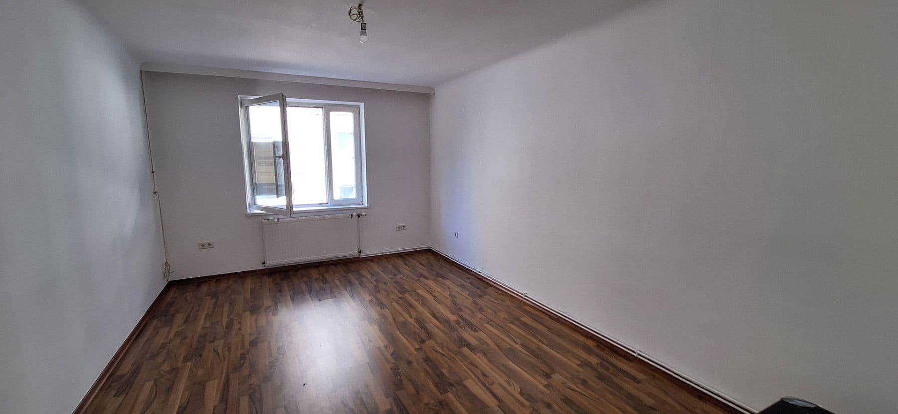 Prenájom bytu 2-izbový 73 m², Wien, Viedeň Prenájom bytu 2-izbový 73 m², Wien, Viedeň