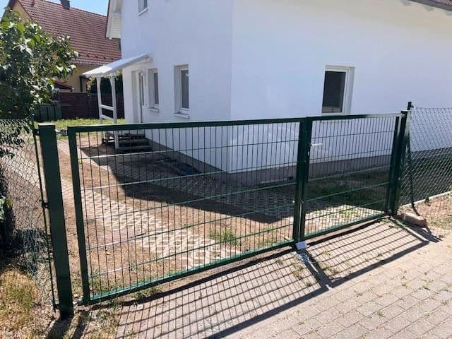 Predaj domu 110 m², pozemek 420 m², Werbener Strasse 6, Zossen, Brandenbursko Predaj domu 110 m², pozemek 420 m², Werbener Strasse 6, Zossen, Brandenbursko