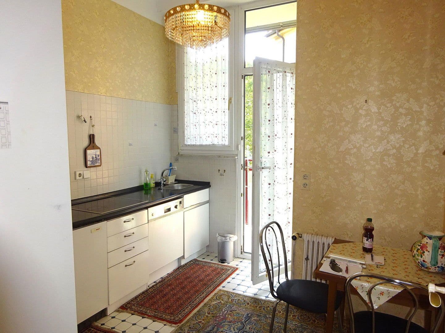 Predaj bytu 3-izbový 101 m², Hölderlinplatz, Stuttgart, Bádensko-Wurttembersko Predaj bytu 3-izbový 101 m², Hölderlinplatz, Stuttgart, Bádensko-Wurttembersko