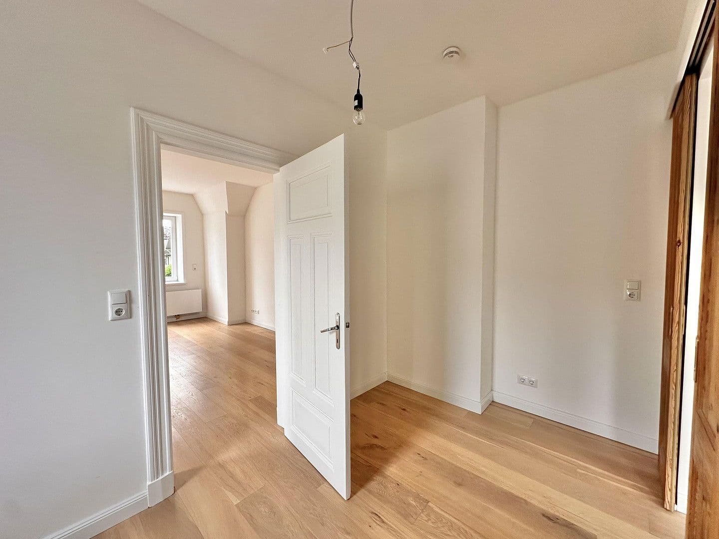 Predaj bytu 3-izbový 101 m², Schwarzenbek, Šlezvicko-Holštajnsko Predaj bytu 3-izbový 101 m², Schwarzenbek, Šlezvicko-Holštajnsko