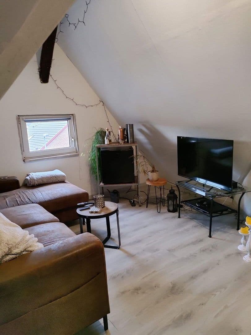 Predaj domu 183 m², pozemek 300 m², Esslingen am Neckar, Bádensko-Wurttembersko Predaj domu 183 m², pozemek 300 m², Esslingen am Neckar, Bádensko-Wurttembersko