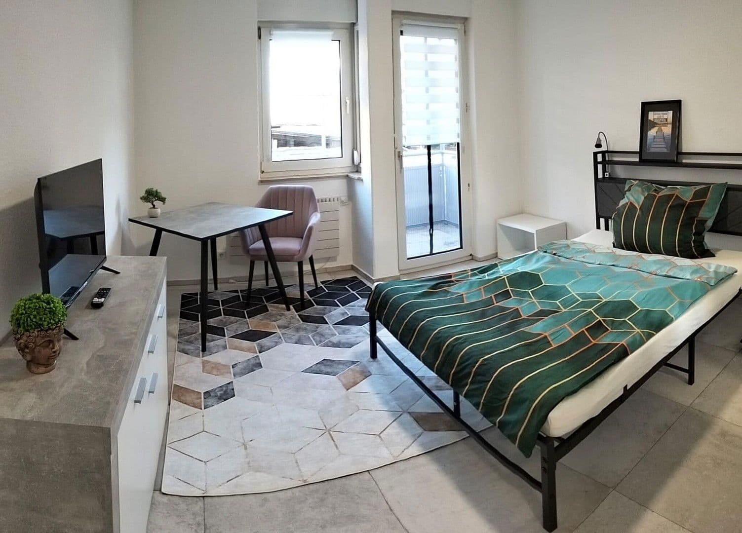 Prenájom bytu 1-izbový 28 m², Hauptstraße 12/1, Esslingen am Neckar, Bádensko-Wurttembersko Prenájom bytu 1-izbový 28 m², Hauptstraße 12/1, Esslingen am Neckar, Bádensko-Wurttembersko