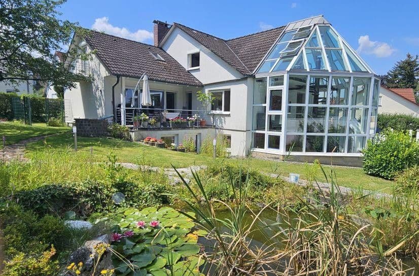 Predaj domu 231 m², pozemek 1.007 m², Nibelungenstr. 21, Schwarzenbruck, Bavorsko Predaj domu 231 m², pozemek 1.007 m², Nibelungenstr. 21, Schwarzenbruck, Bavorsko