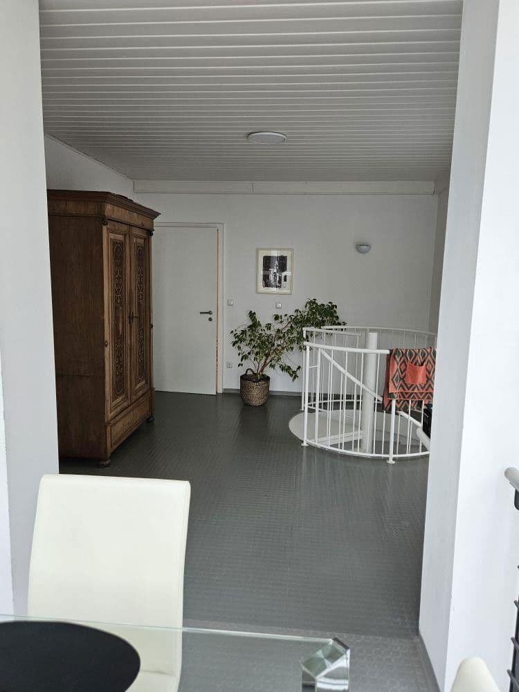 Predaj domu 231 m², pozemek 1.007 m², Nibelungenstr. 21, Schwarzenbruck, Bavorsko Predaj domu 231 m², pozemek 1.007 m², Nibelungenstr. 21, Schwarzenbruck, Bavorsko