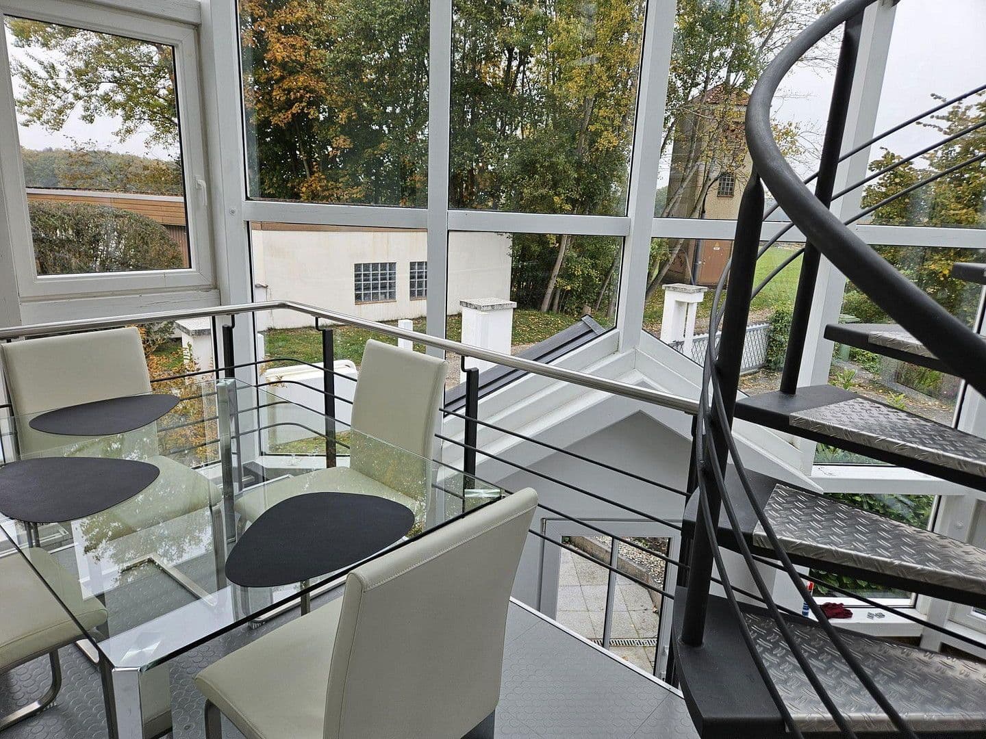 Predaj domu 231 m², pozemek 1.007 m², Nibelungenstr. 21, Schwarzenbruck, Bavorsko Predaj domu 231 m², pozemek 1.007 m², Nibelungenstr. 21, Schwarzenbruck, Bavorsko