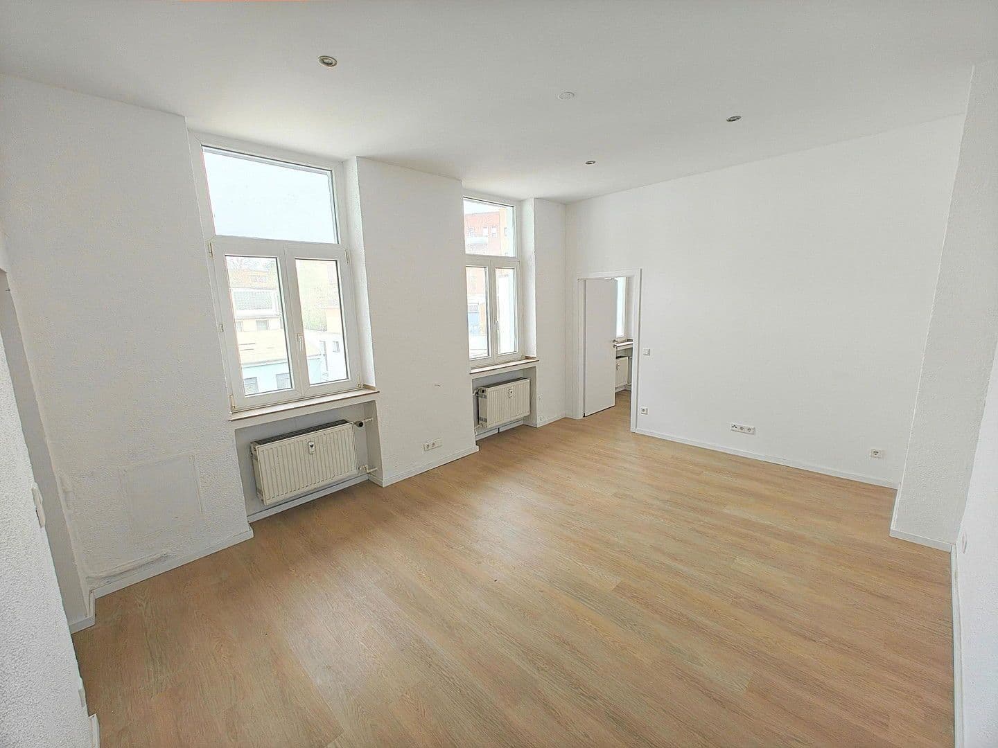 Prenájom bytu 2-izbový 65 m², Niederstraße 62, Krefeld, Severné Porýnie - Westfálsko Prenájom bytu 2-izbový 65 m², Niederstraße 62, Krefeld, Severné Porýnie - Westfálsko