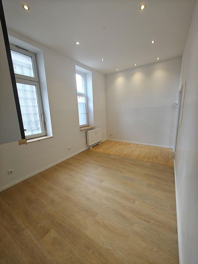 Prenájom bytu 2-izbový 65 m², Niederstraße 62, Krefeld, Severné Porýnie - Westfálsko Prenájom bytu 2-izbový 65 m², Niederstraße 62, Krefeld, Severné Porýnie - Westfálsko