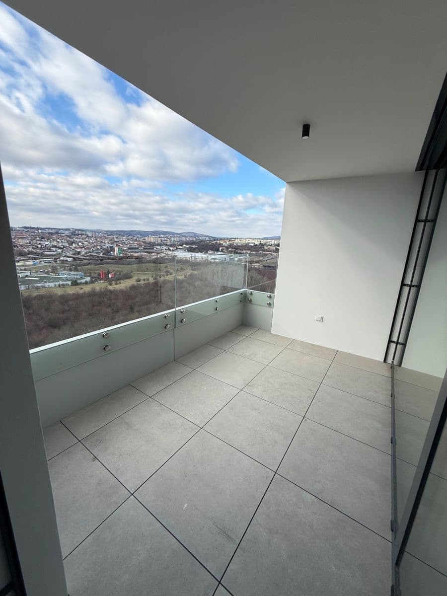 Prenájom bytu 2-izbový 80 m², třída Generála Píky, Brno, Jihomoravský kraj Prenájom bytu 2-izbový 80 m², třída Generála Píky, Brno, Jihomoravský kraj