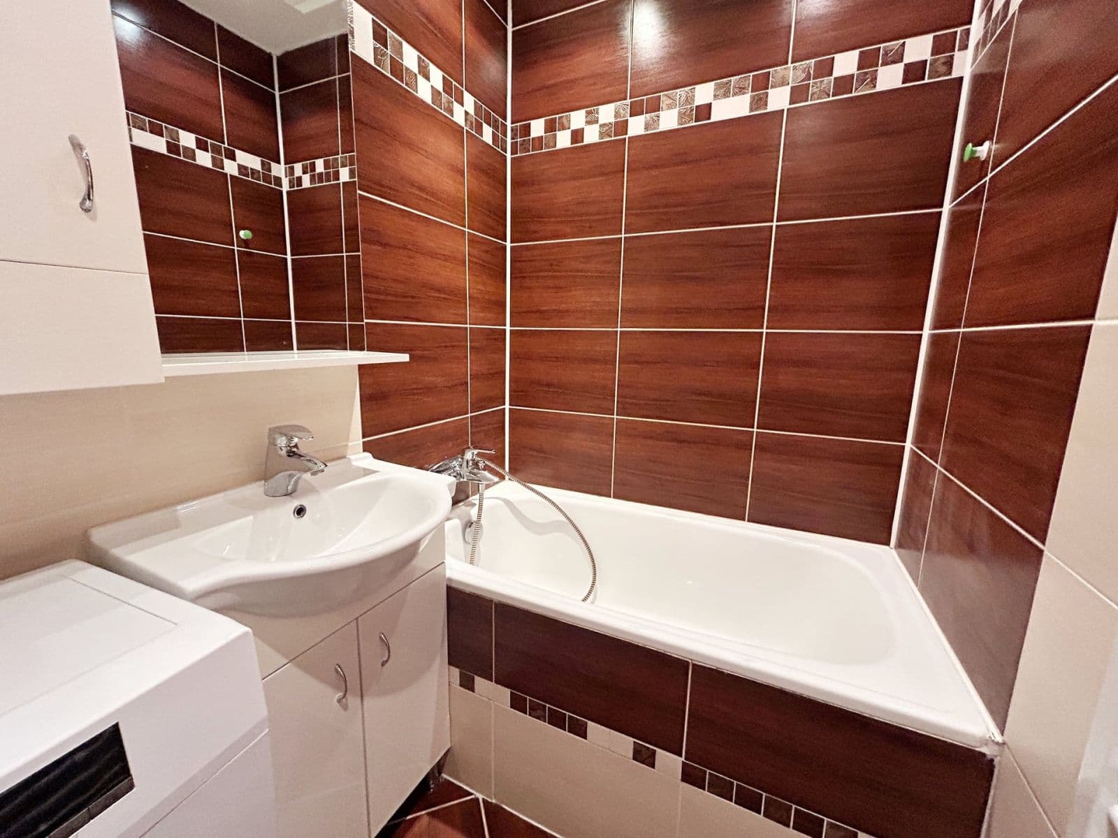 Prenájom bytu 2-izbový 49 m², Kukelská, Praha, Praha Prenájom bytu 2-izbový 49 m², Kukelská, Praha, Praha