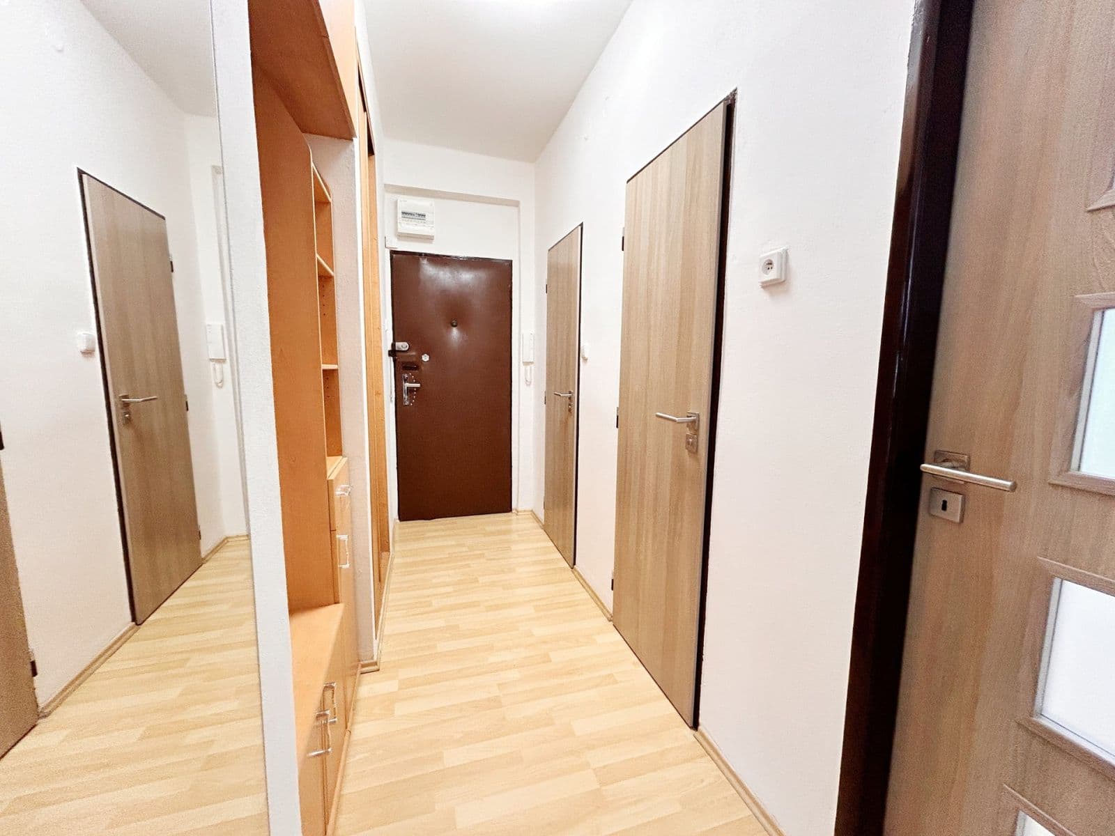 Prenájom bytu 2-izbový 56 m², Střimelická, Praha, Praha Prenájom bytu 2-izbový 56 m², Střimelická, Praha, Praha