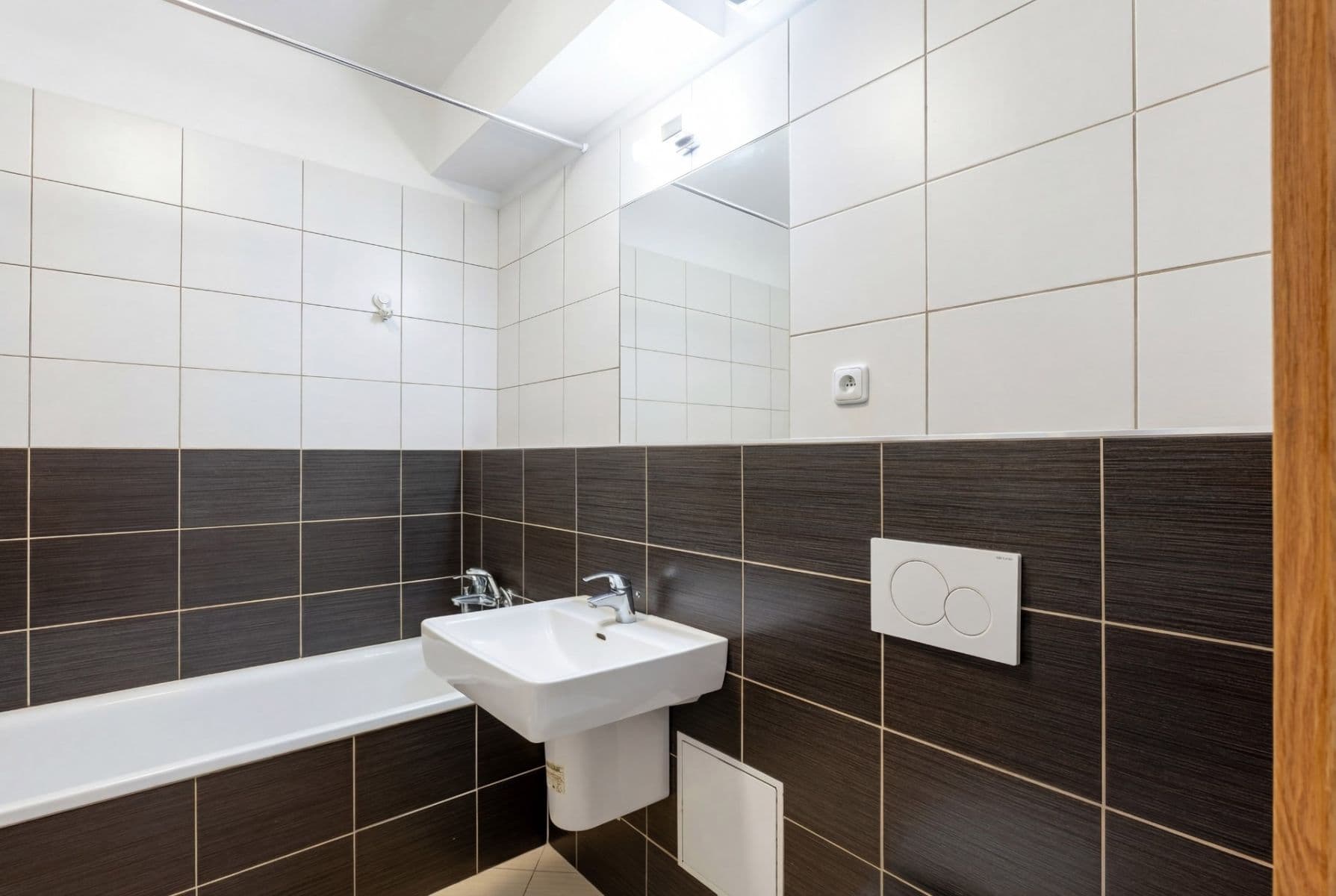 Predaj bytu 2-izbový 59 m², Pod Harfou, Praha, Praha Predaj bytu 2-izbový 59 m², Pod Harfou, Praha, Praha