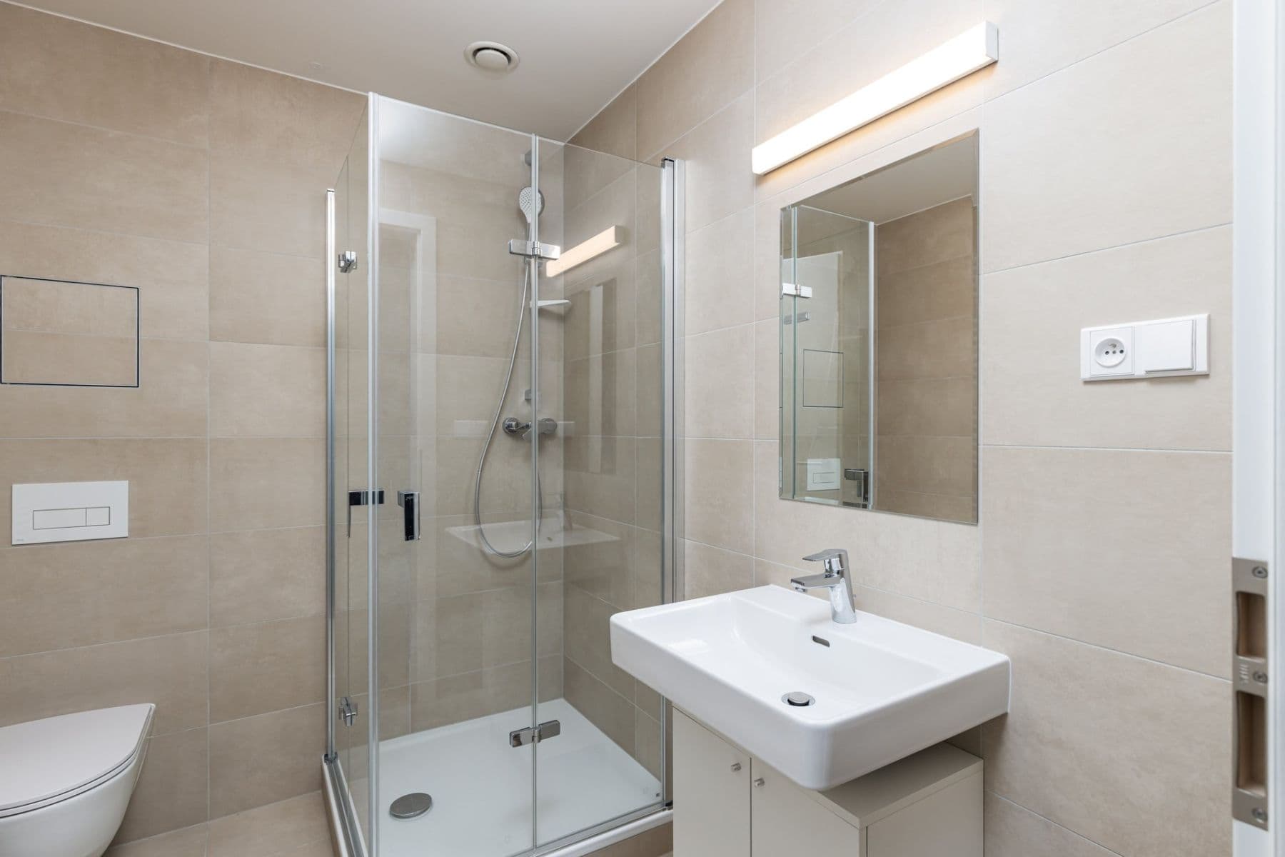 Prenájom bytu 1-izbový 37 m², Fafkových, Praha, Praha Prenájom bytu 1-izbový 37 m², Fafkových, Praha, Praha