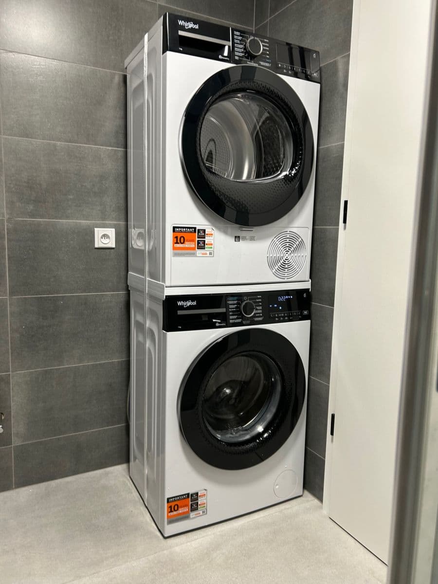 Prenájom bytu 2-izbový 49 m², Křižíkova, Praha, Praha Prenájom bytu 2-izbový 49 m², Křižíkova, Praha, Praha