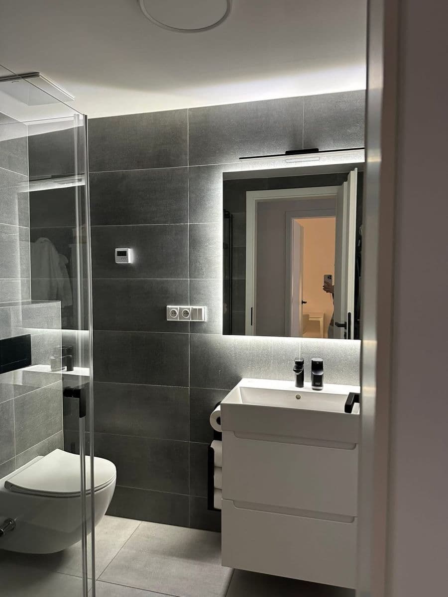 Prenájom bytu 2-izbový 49 m², Křižíkova, Praha, Praha Prenájom bytu 2-izbový 49 m², Křižíkova, Praha, Praha