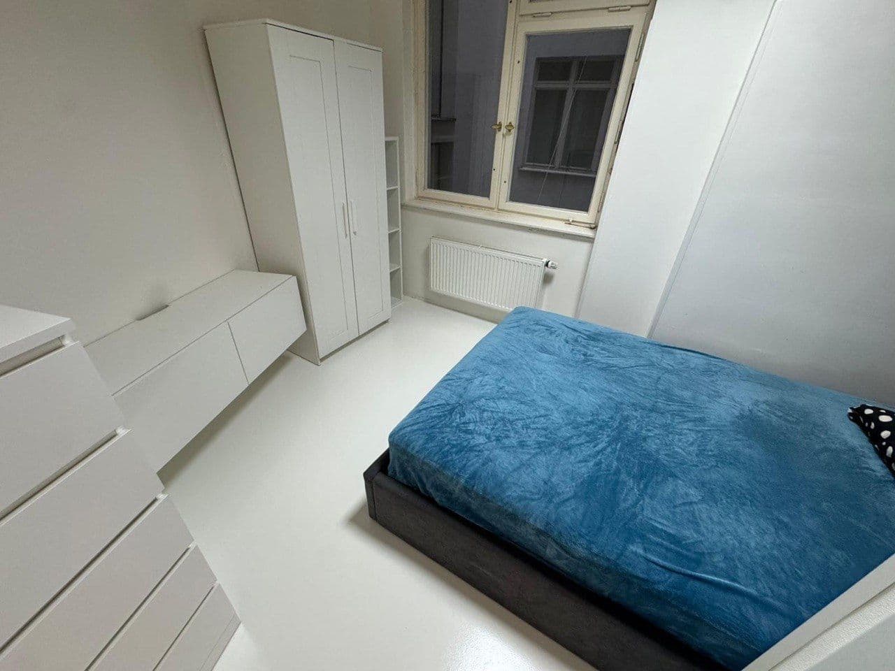 Prenájom bytu 2-izbový 55 m², Sokolská, Praha, Praha Prenájom bytu 2-izbový 55 m², Sokolská, Praha, Praha